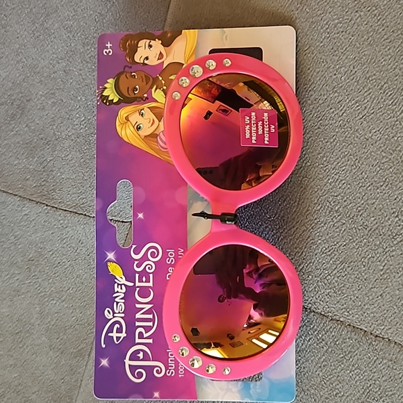 NWT Disney Bundle: FROZEN Elsa Anna Beach Towel, Doll Toy, PRINCESS Sunglasses - Picture 7 of 14